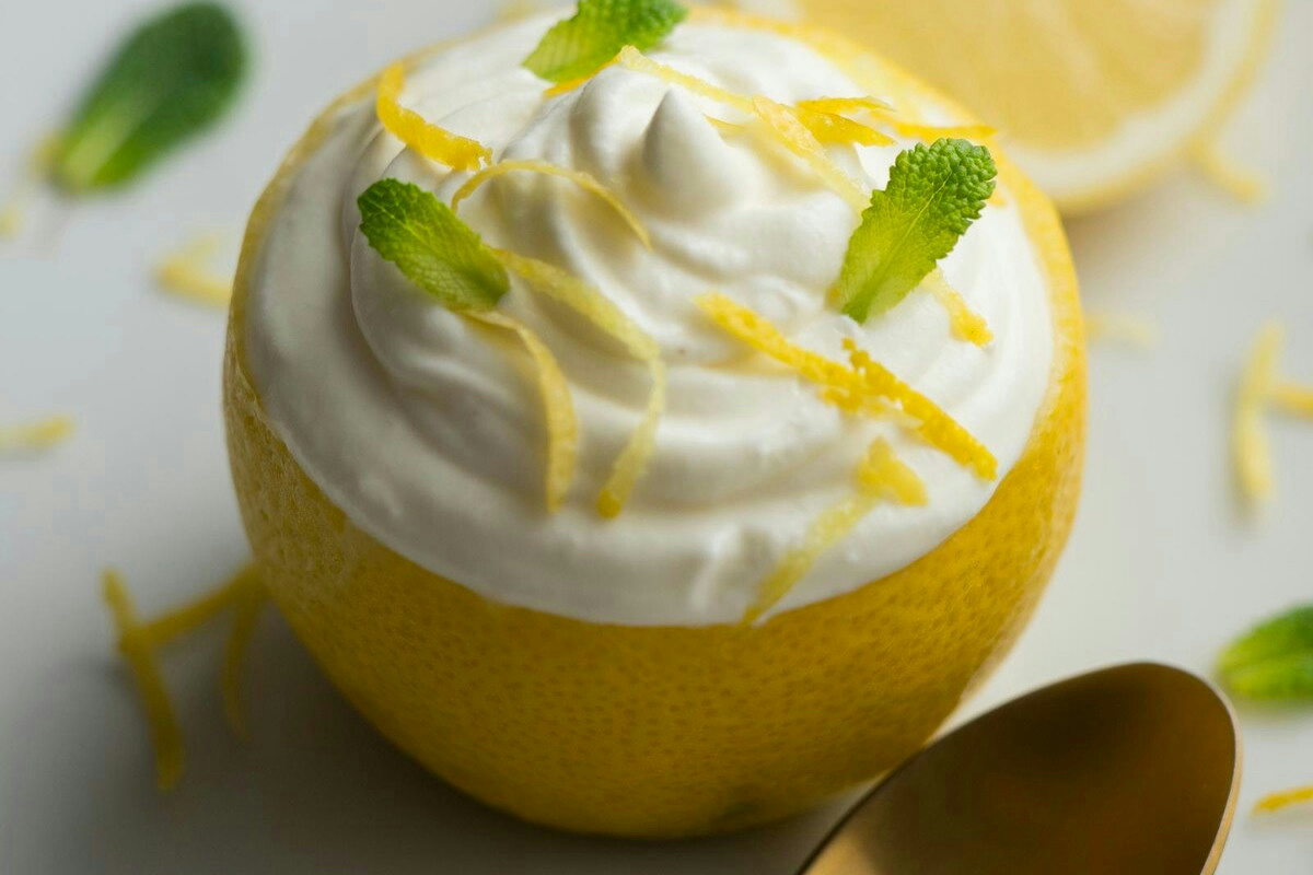 Chi ama i dolci apprezzerà questa crema morbida perfetta per accompagnare il panettone