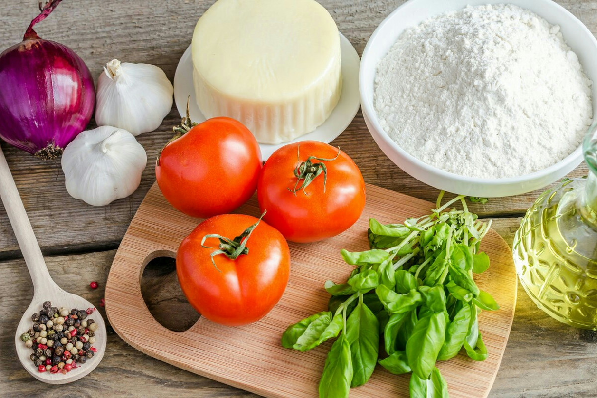 Come pesare gli ingredienti senza bilancia: metodi semplici per dosare con precisione in cucina
