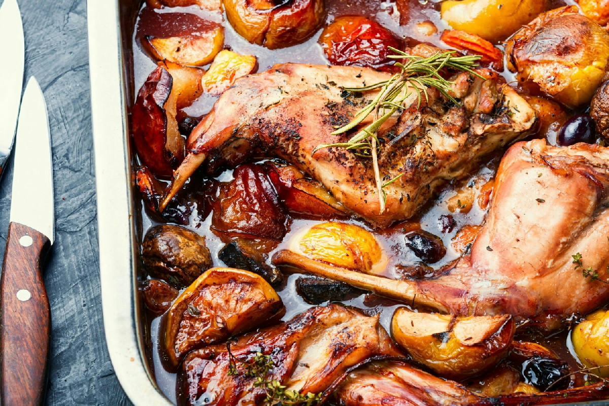 Coniglio alla cacciatora: un piatto rustico che unisce la famiglia attorno a sapori autentici