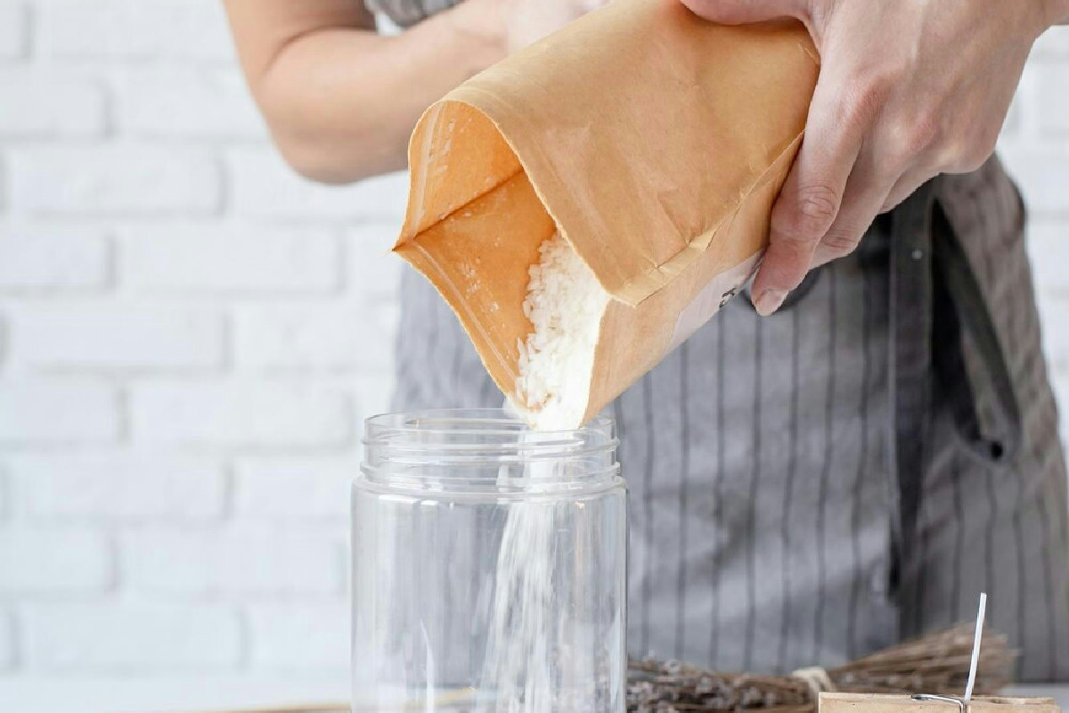 Conservare la farina in casa senza infestazioni: consigli pratici per una dispensa ordinata e sicura