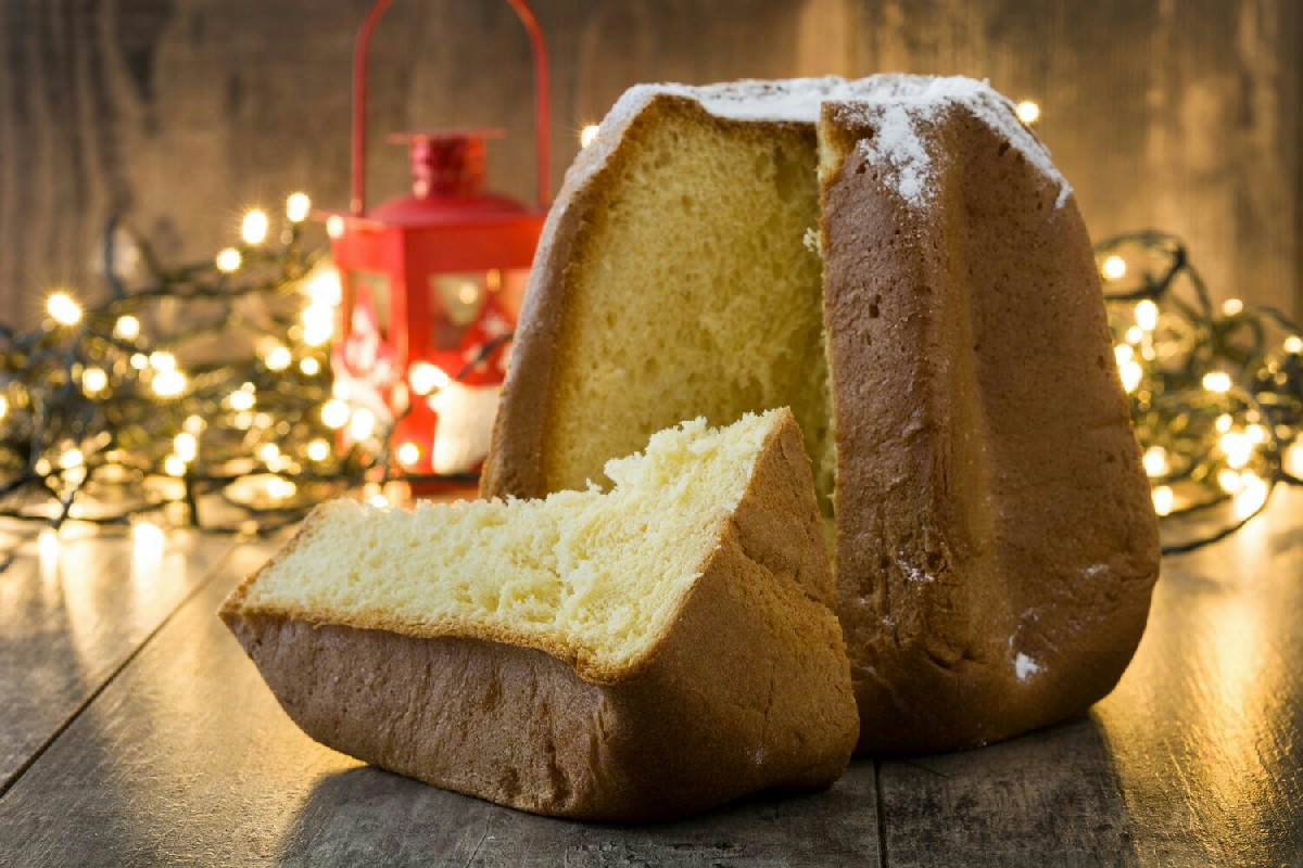 Pandoro artigianale dalla lievitazione naturale: tradizione e gusto si incontrano perfettamente