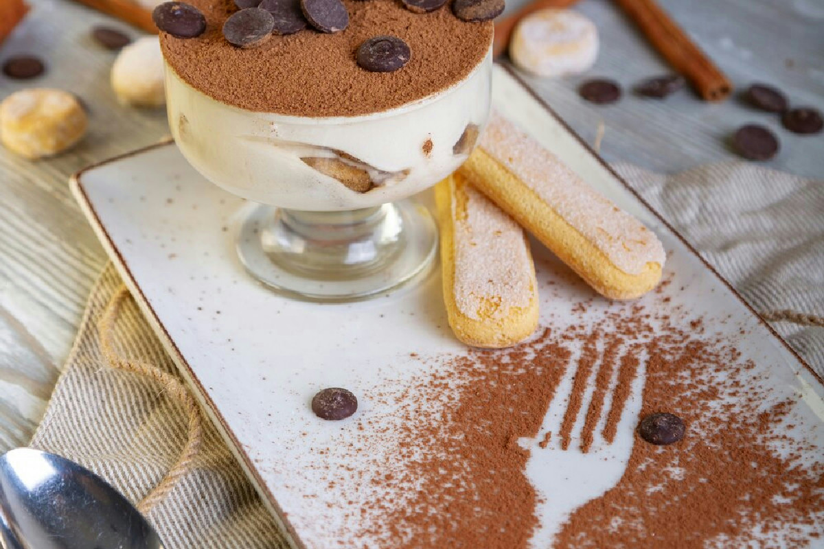 Tiramisù al pandoro: la ricetta del dessert soffice che unisce tradizione e dolcezza unica