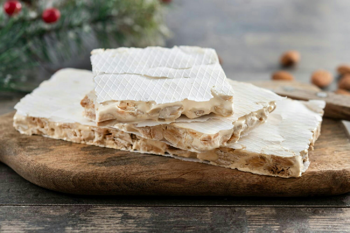 Torrone bianco e morbido: la ricetta semplice per un dolce soffice e perfetto in casa